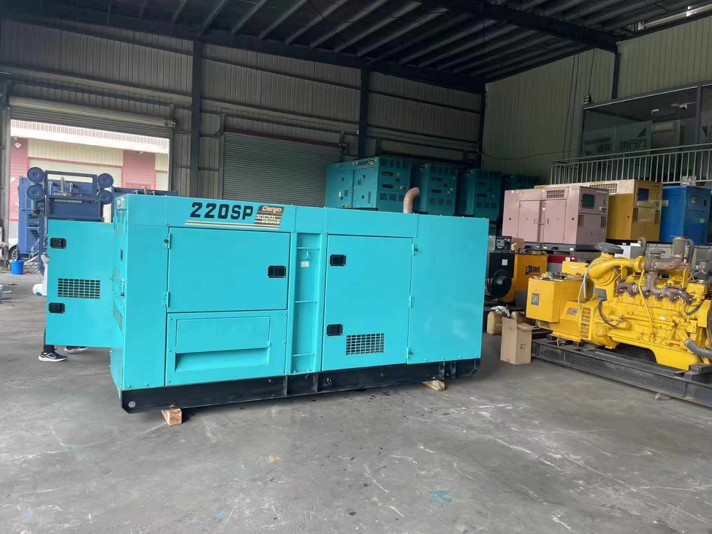 云龙800kW 柴油发电机的输出电流波动范围是多少?